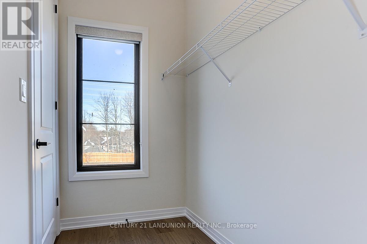 6 De La Roche Drive, Vaughan, ON - Indoor Photo Showing Other Room