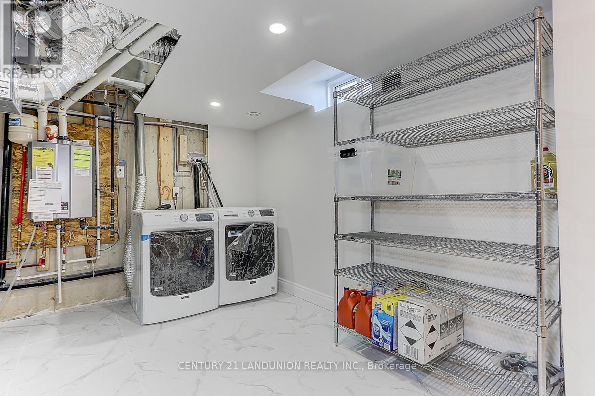 6 De La Roche Drive, Vaughan, ON - Indoor Photo Showing Laundry Room