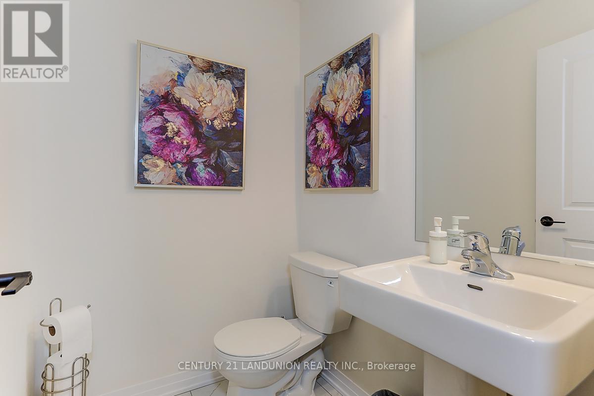 6 De La Roche Drive, Vaughan, ON - Indoor Photo Showing Bathroom