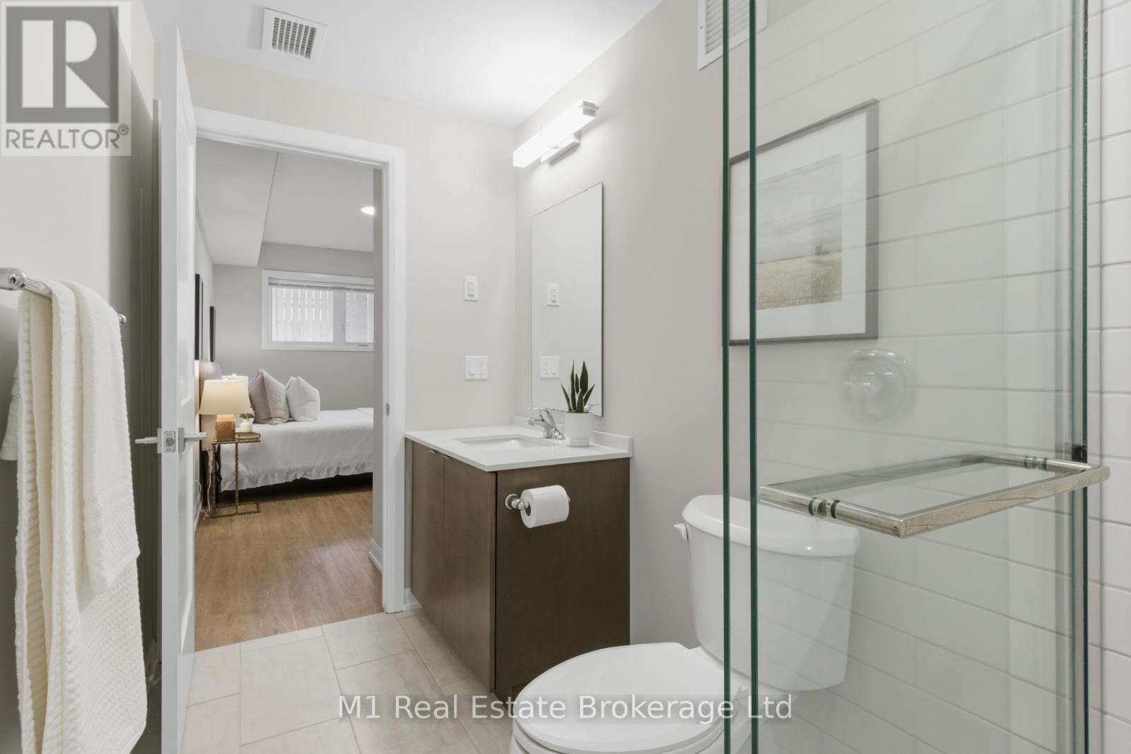 116 - 708 Woolwich Street, Guelph (Riverside Park), ON - Indoor Photo Showing Bathroom