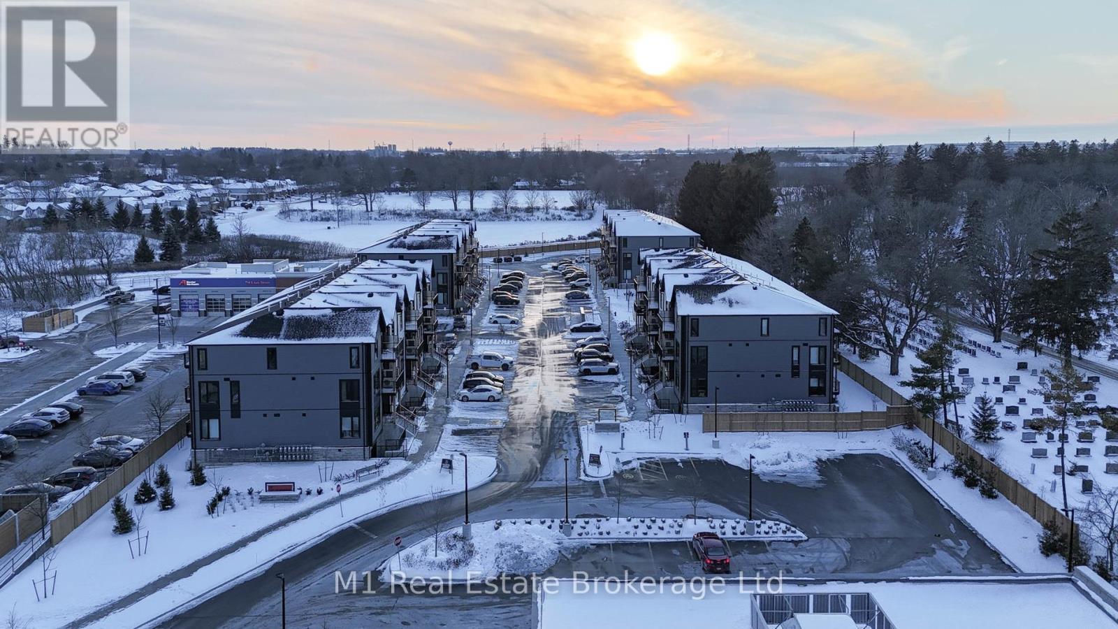 116 - 708 Woolwich Street, Guelph (Riverside Park), ON - Outdoor With View
