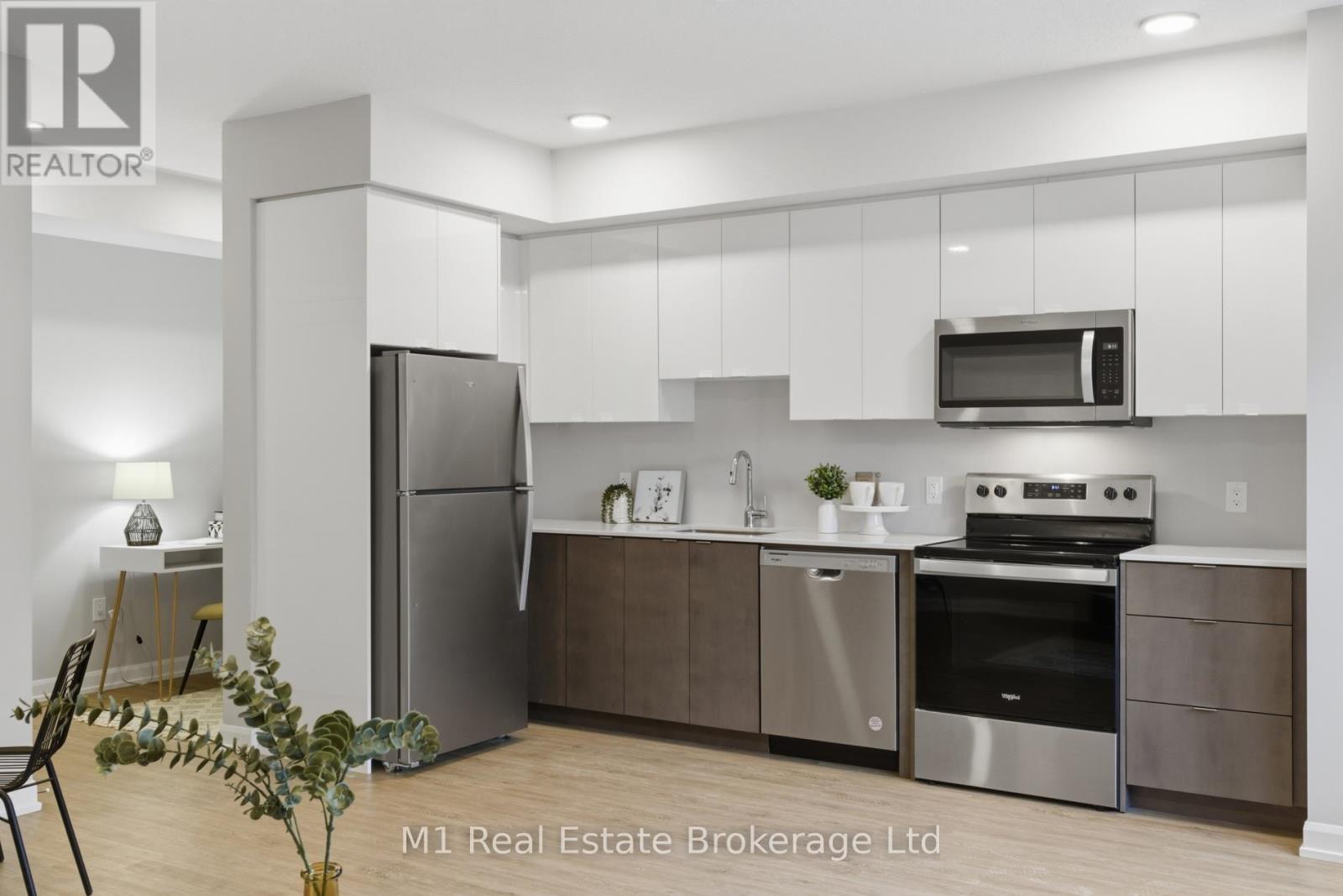 116 - 708 Woolwich Street, Guelph (Riverside Park), ON - Indoor Photo Showing Kitchen