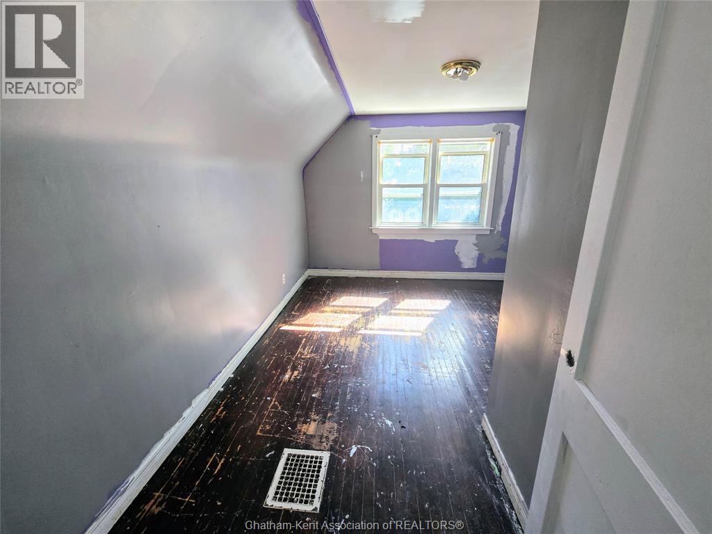 155 Sunnyside Avenue, Chatham, ON - Indoor Photo Showing Other Room