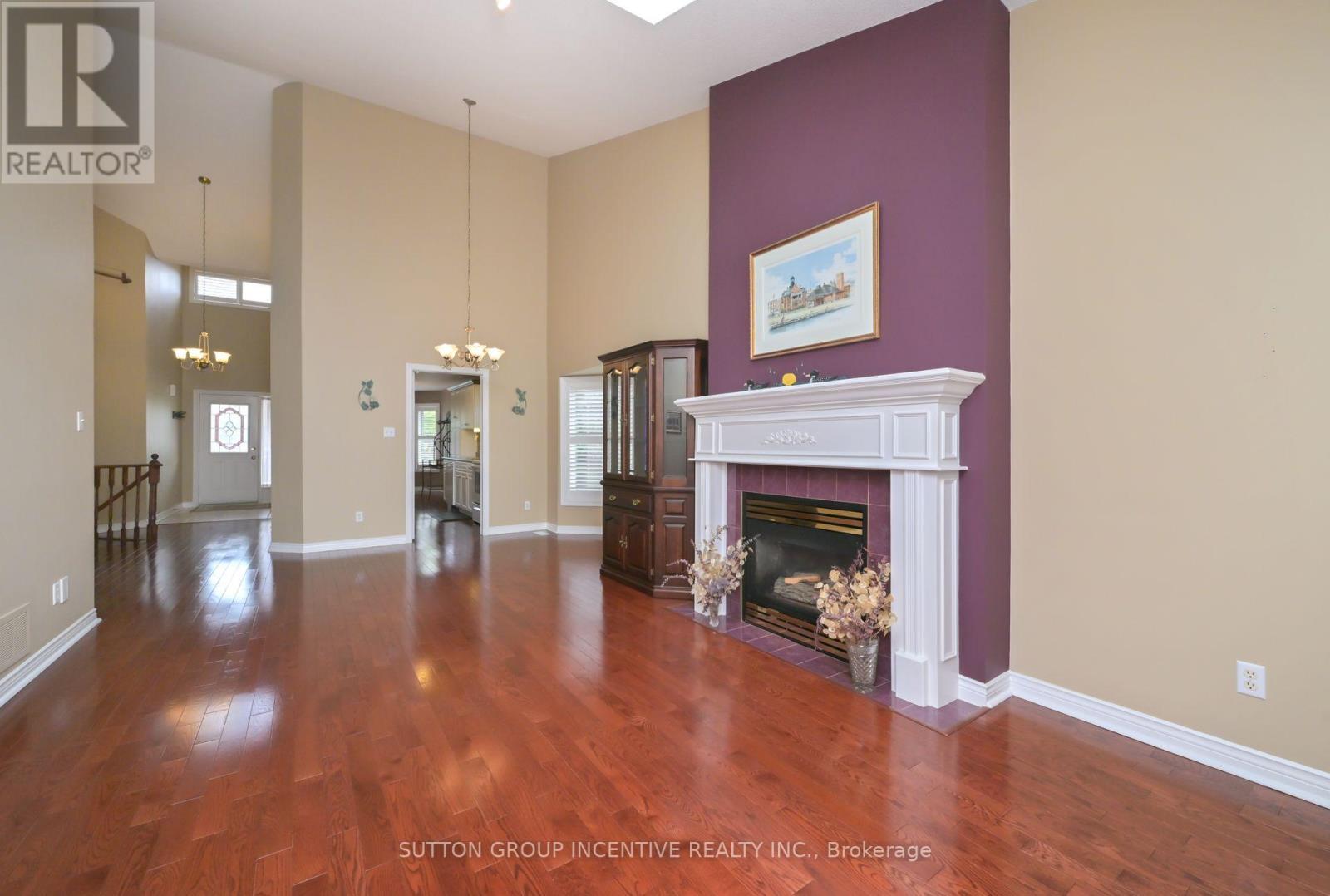 22 - 4 Belair Place, New Tecumseth, ON - Indoor With Fireplace