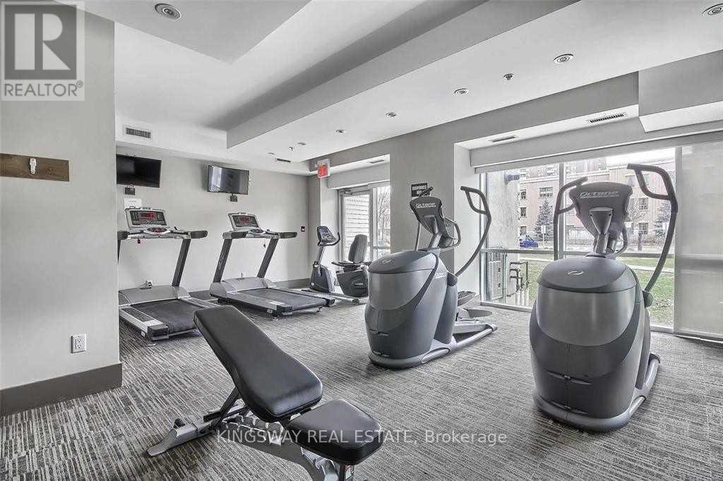 318 - 570 Lolita Gardens, Mississauga, ON - Indoor Photo Showing Gym Room