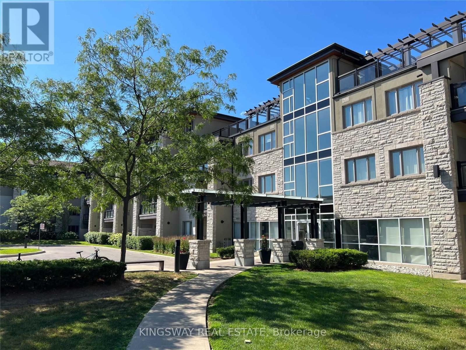 318 - 570 Lolita Gardens, Mississauga, ON - Outdoor With Facade