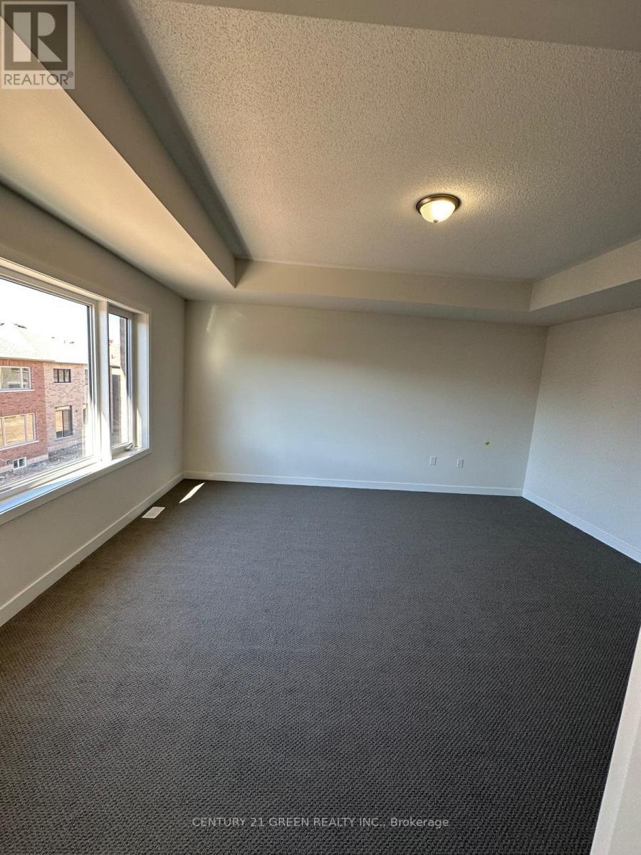 111 Henshaw Drive, Erin, ON - Indoor Photo Showing Other Room