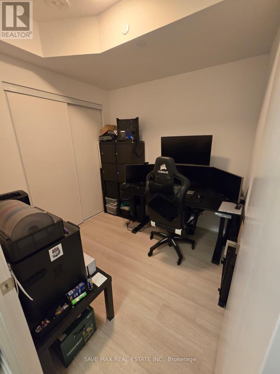 203 - 500 Wilson Avenue, Toronto, ON - Indoor