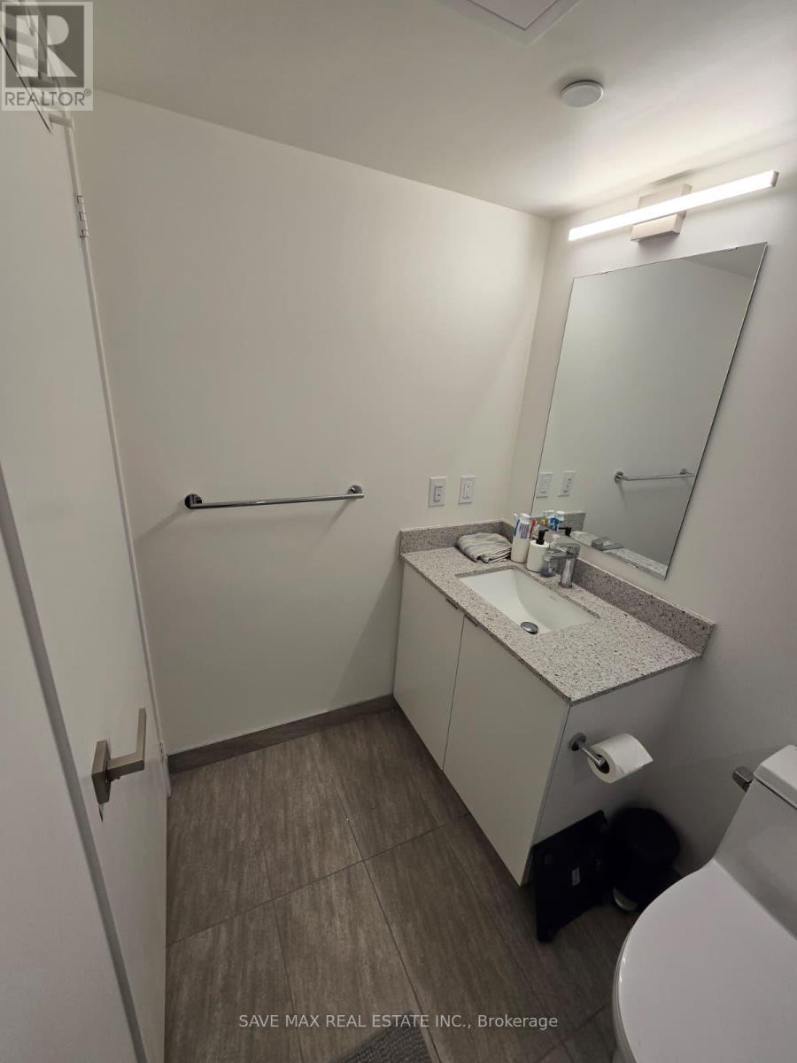203 - 500 Wilson Avenue, Toronto, ON - Indoor Photo Showing Bathroom
