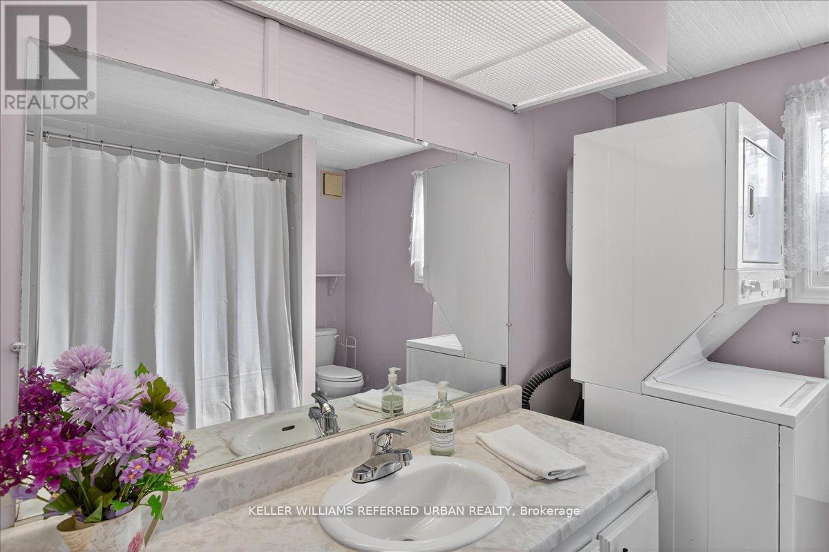 7 Sunset Drive, Innisfil, ON - Indoor