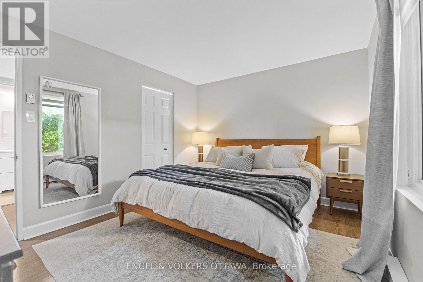 101 - 800 Mckellar Avenue, Ottawa, ON - Indoor Photo Showing Bedroom