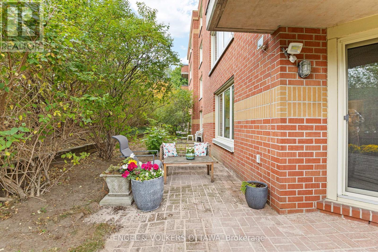 101 - 800 Mckellar Avenue, Ottawa, ON - Outdoor With Exterior