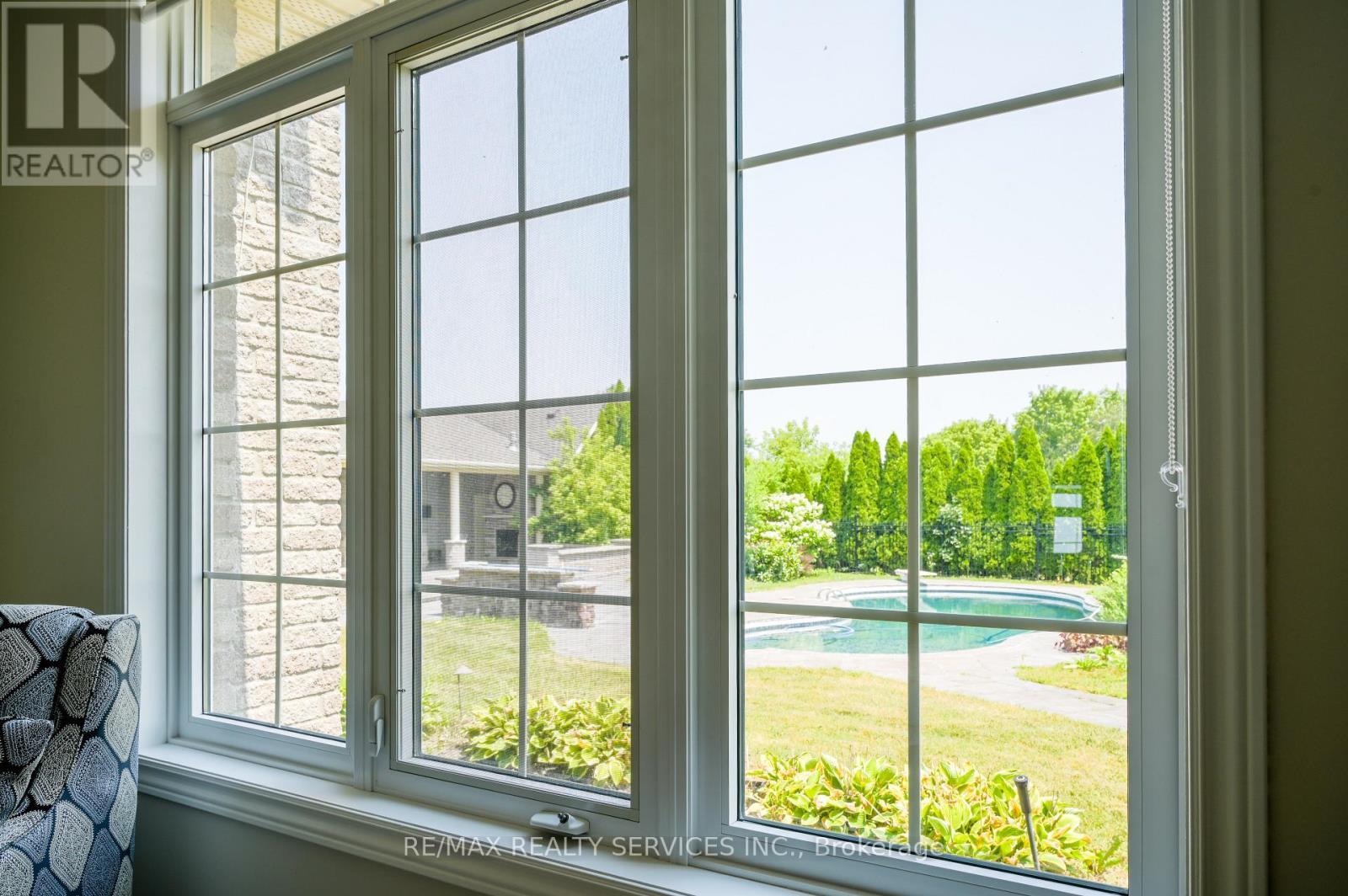 214 Maple Avenue S, Brant, ON