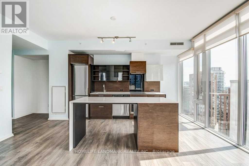 2207 - 75 St Nicholas Street, Toronto, ON - Indoor Photo Showing Kitchen