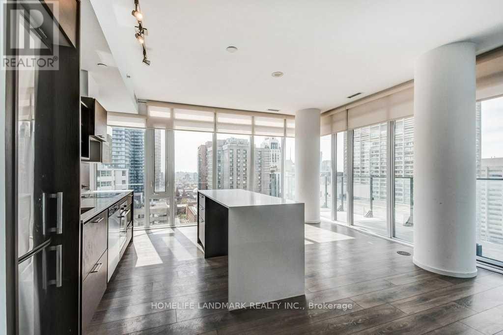 2207 - 75 St Nicholas Street, Toronto, ON - Indoor Photo Showing Kitchen