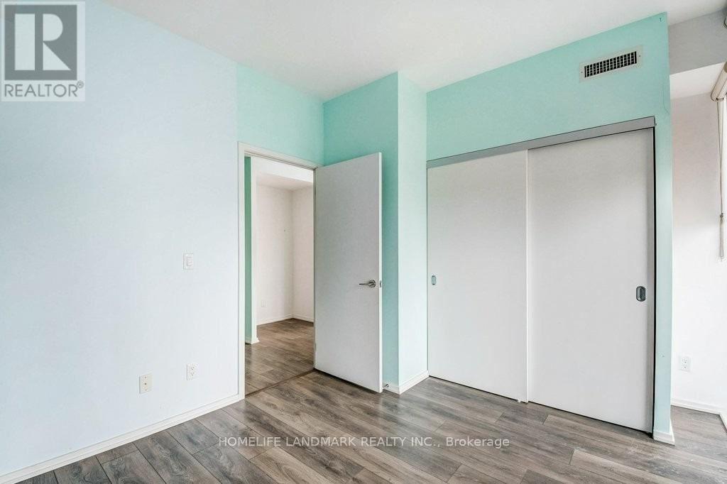 2207 - 75 St Nicholas Street, Toronto, ON - Indoor Photo Showing Other Room