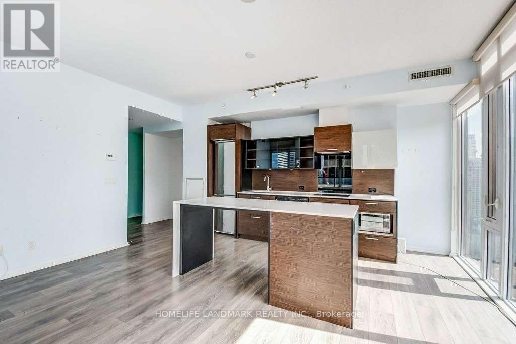 2207 - 75 St Nicholas Street, Toronto, ON - Indoor Photo Showing Kitchen