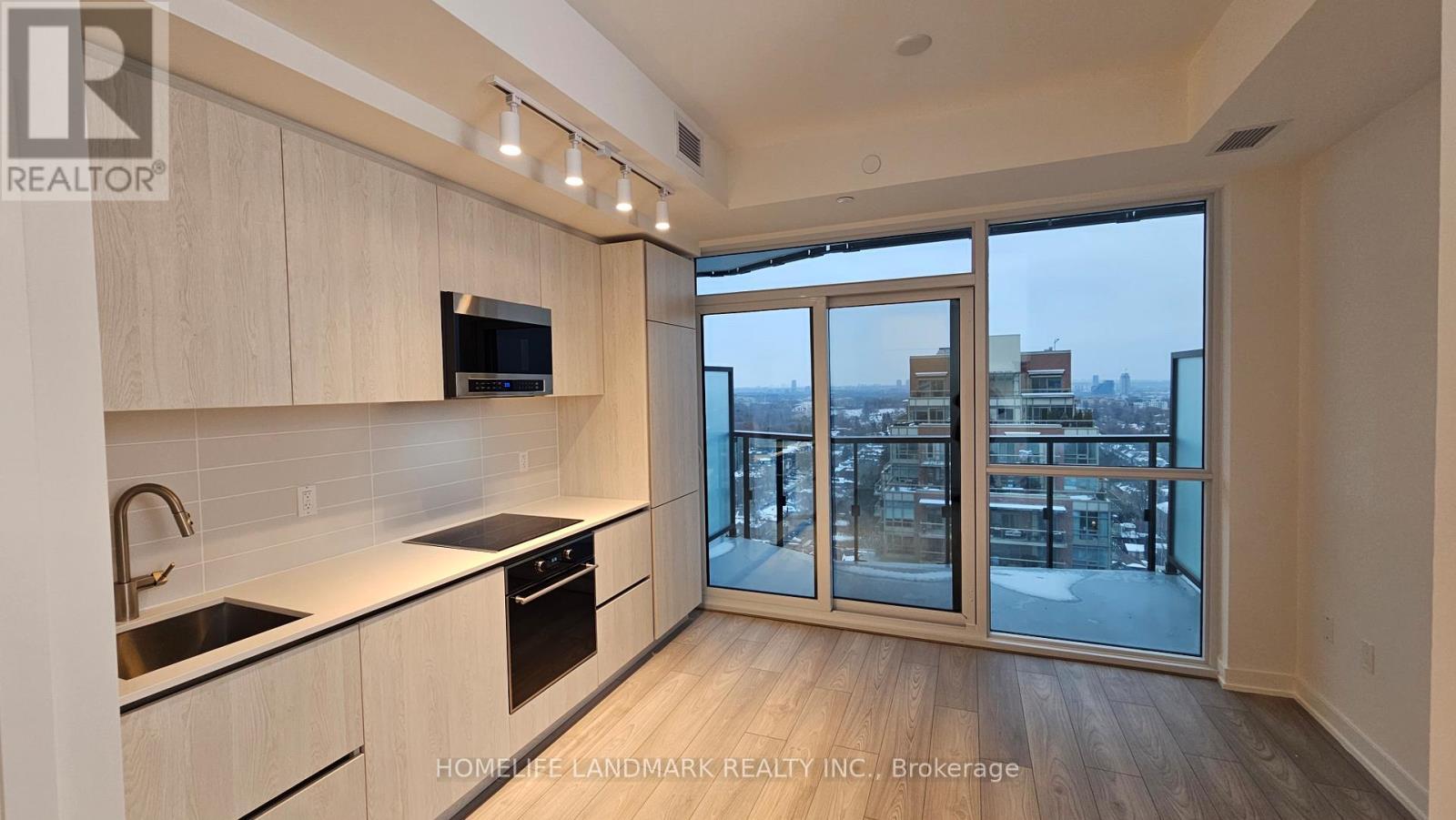 1603 - 110 Broadway Avenue, Toronto, ON - Indoor Photo Showing Kitchen