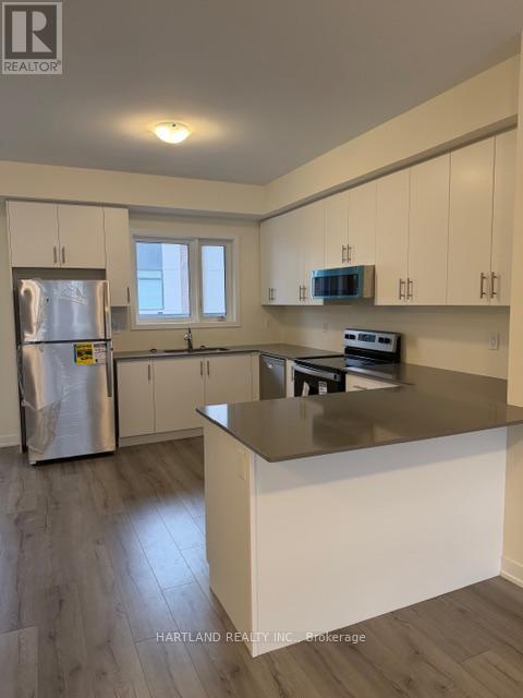 1103 - 1695 Dersan Street, Pickering, ON - Indoor Photo Showing Kitchen With Stainless Steel Kitchen