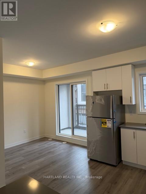 1103 - 1695 Dersan Street, Pickering, ON - Indoor Photo Showing Kitchen