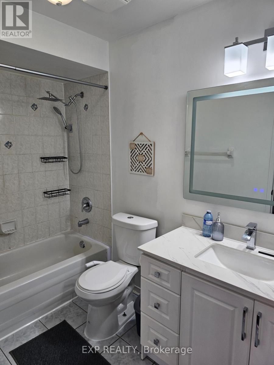 89 - 5260 Mcfarren Boulevard, Mississauga, ON - Indoor Photo Showing Bathroom