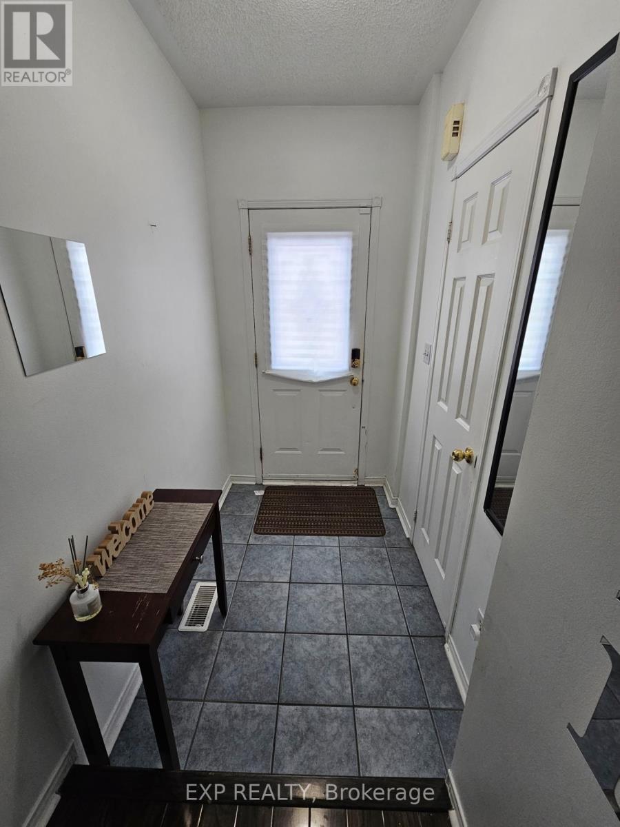 89 - 5260 Mcfarren Boulevard, Mississauga, ON - Indoor Photo Showing Other Room