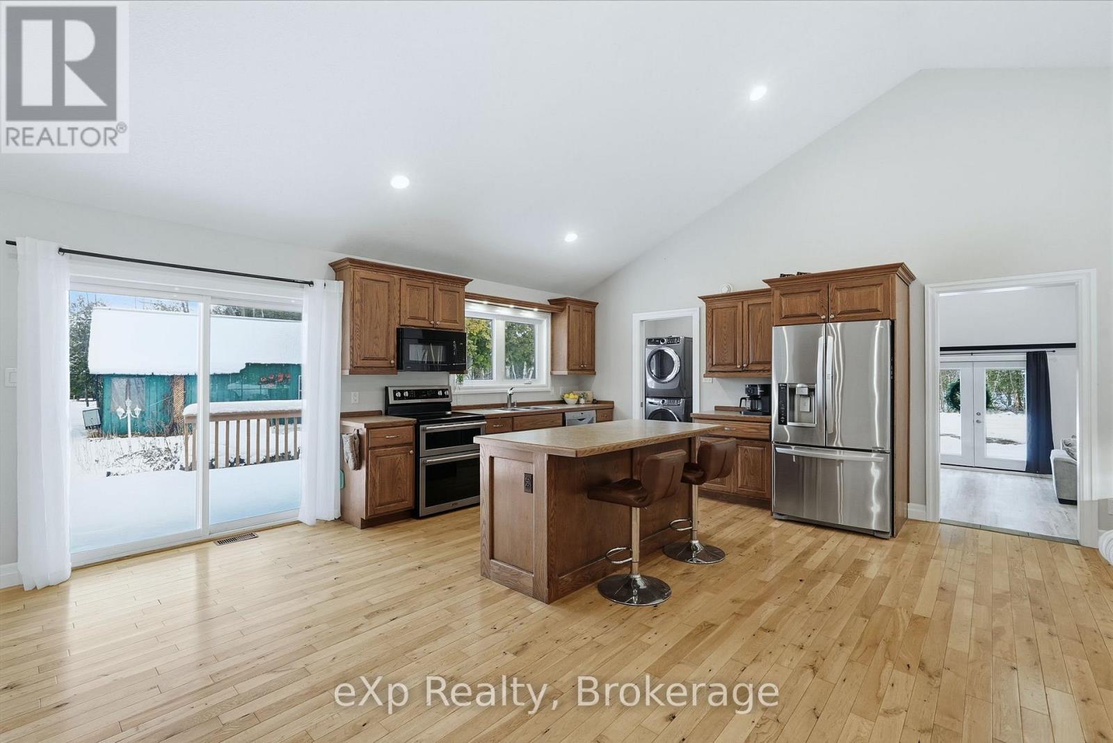 Kitchen - 401309 Grey Road 17 Road, Georgian Bluffs, ON - Indoor Photo Showing Kitchen