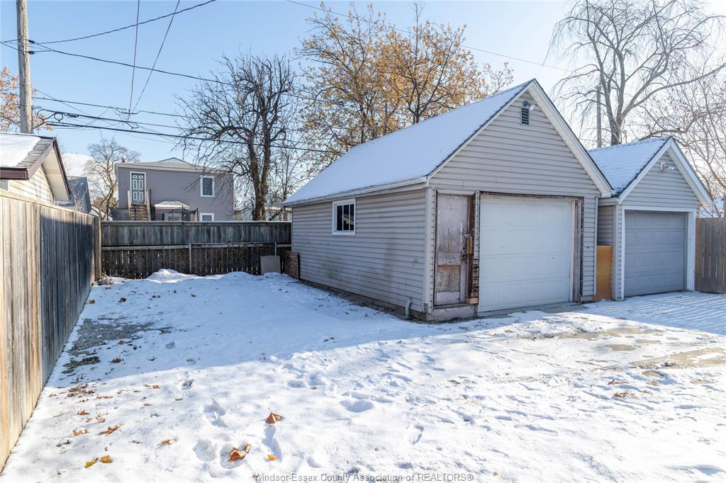 1708 St. Luke, Windsor, ON