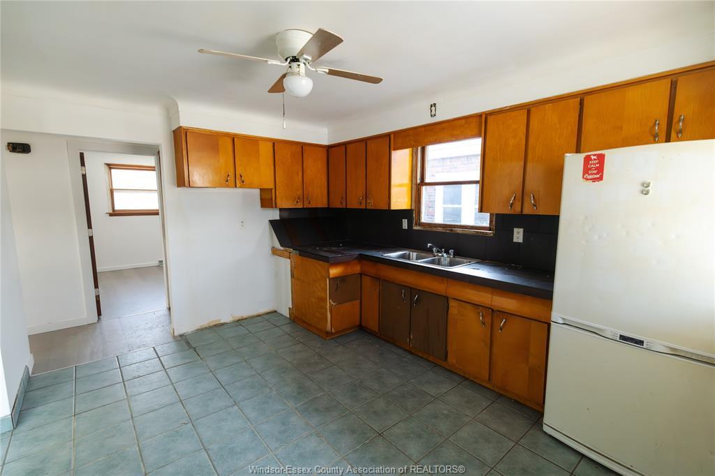 1708 St. Luke, Windsor, ON