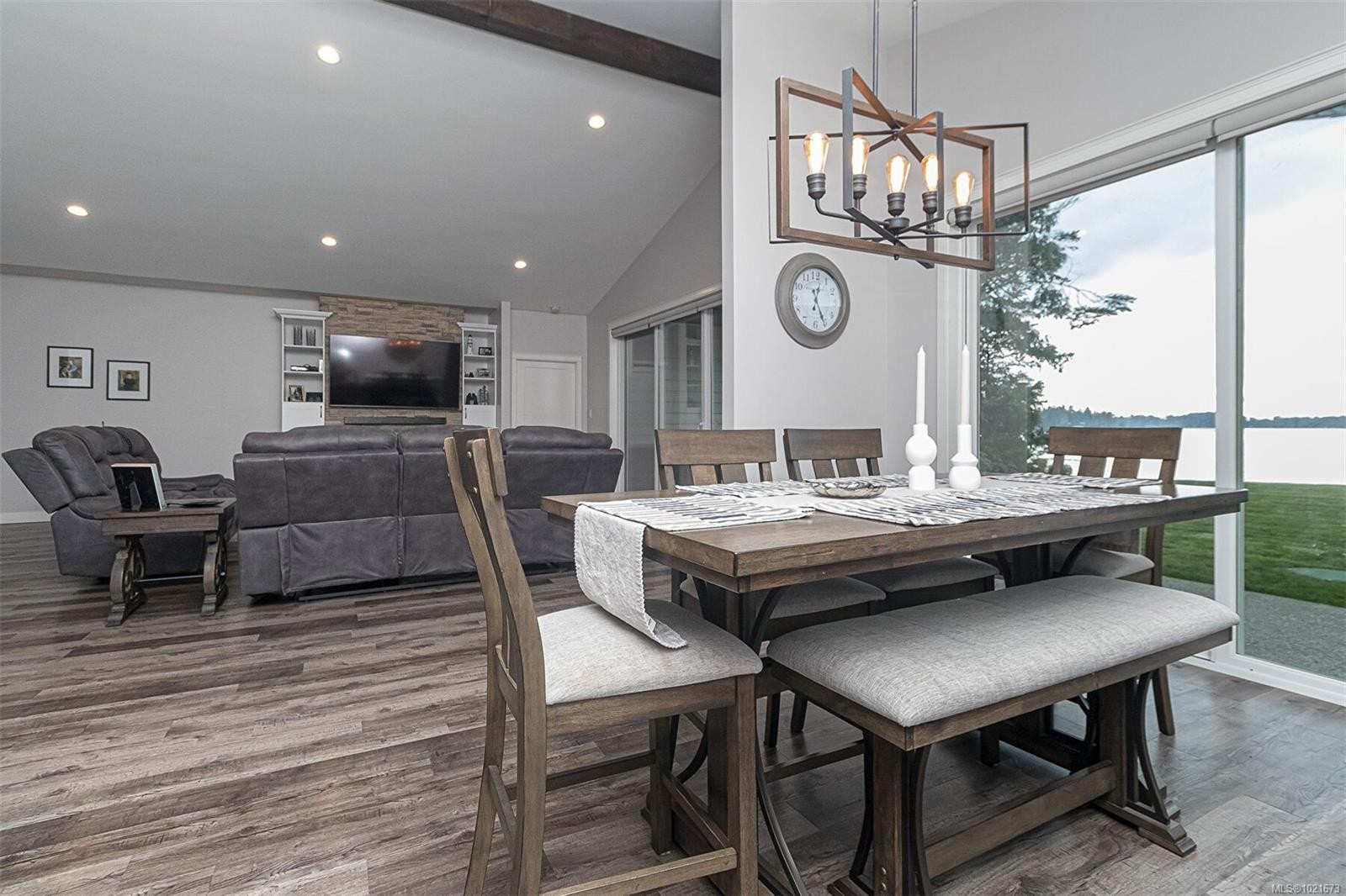 1996 Glenidle Rd, Sooke, BC