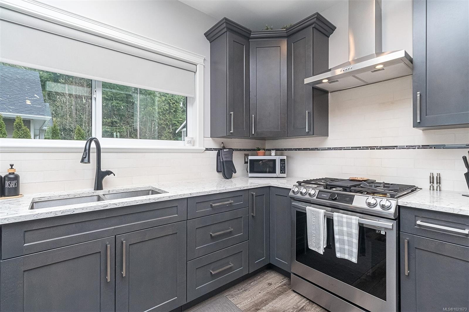 1996 Glenidle Rd, Sooke, BC