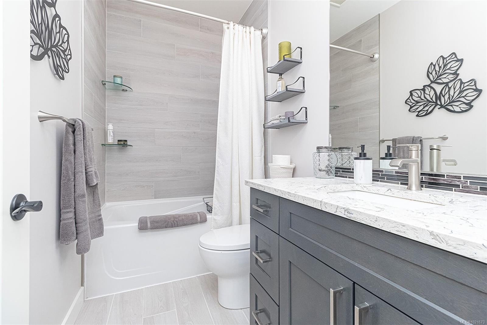 1996 Glenidle Rd, Sooke, BC