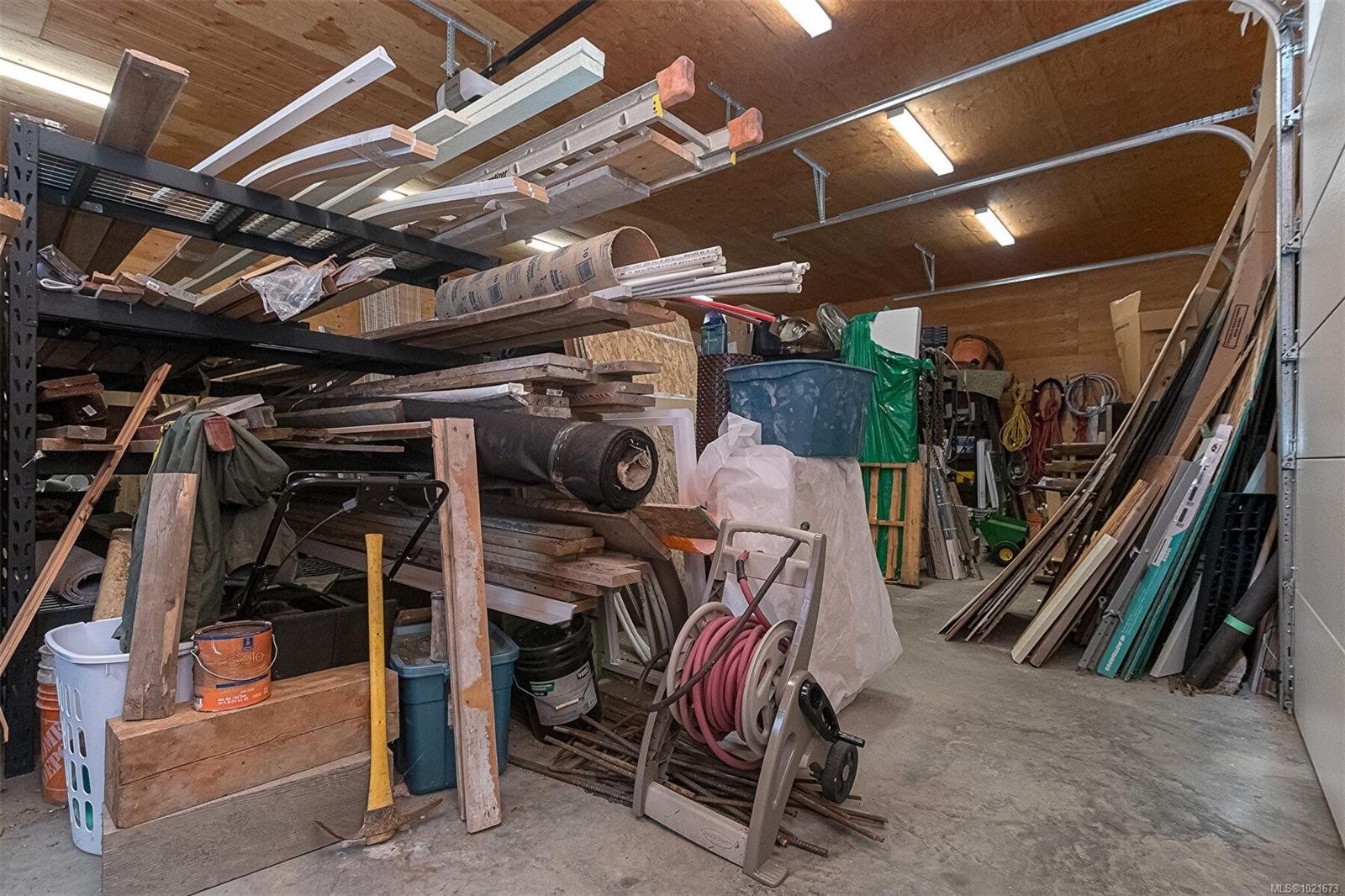 1996 Glenidle Rd, Sooke, BC