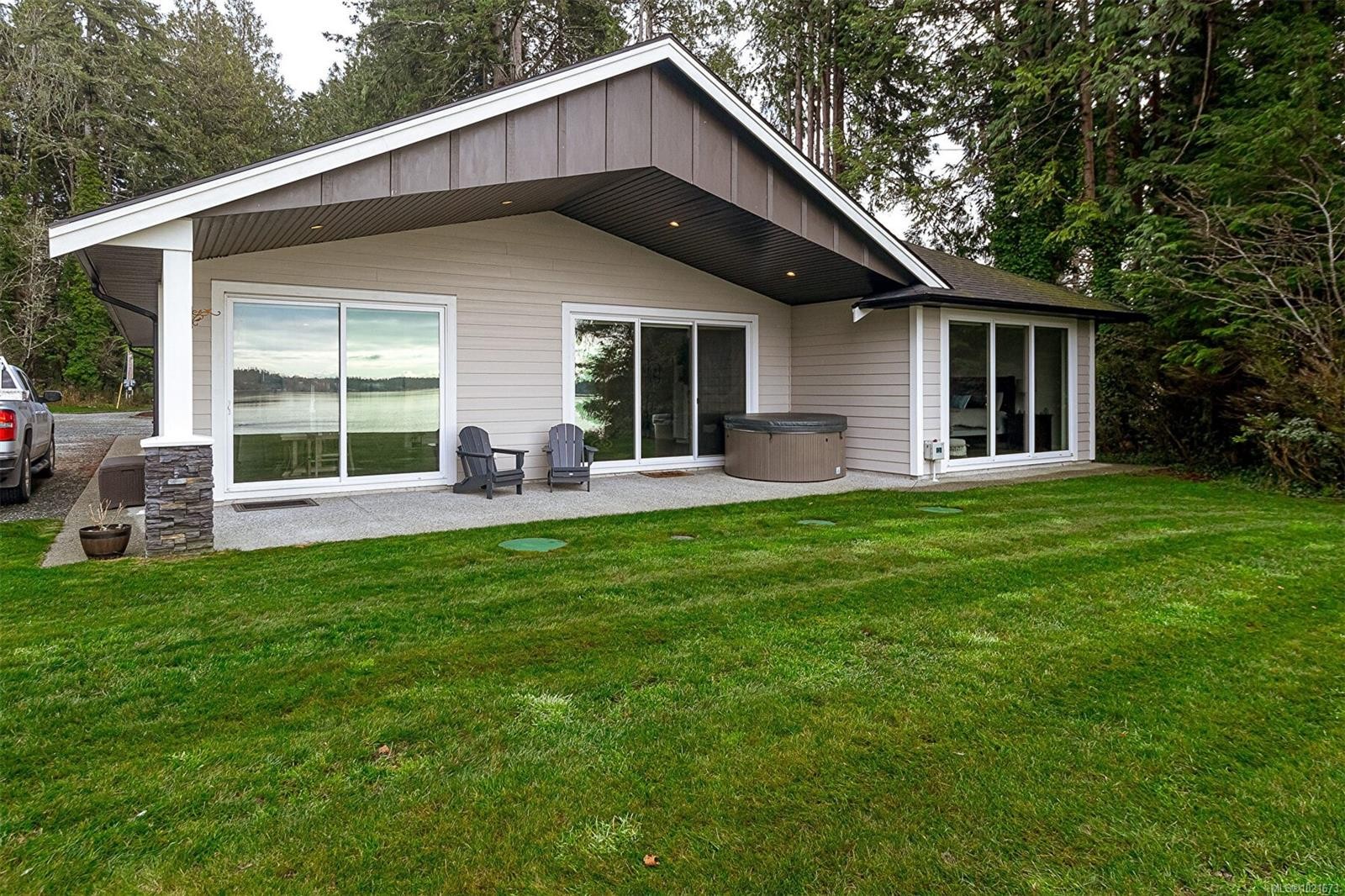 1996 Glenidle Rd, Sooke, BC