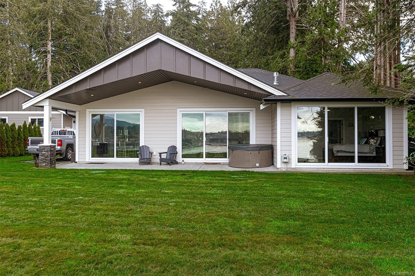 1996 Glenidle Rd, Sooke, BC