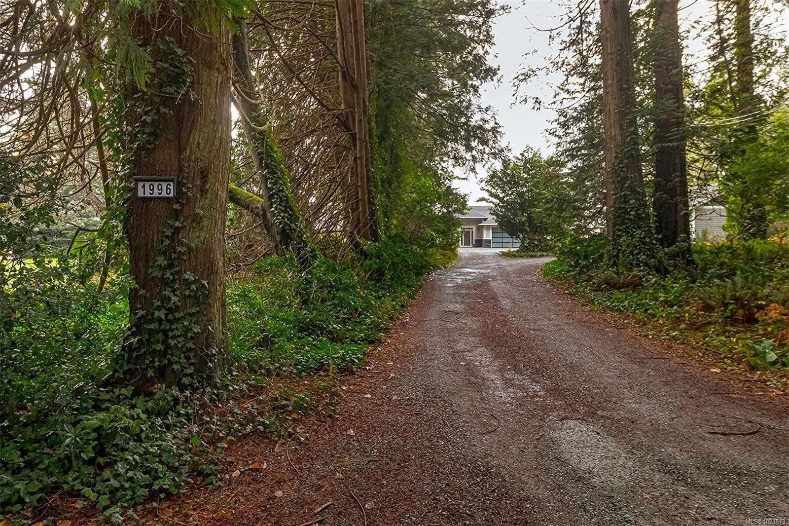 1996 Glenidle Rd, Sooke, BC