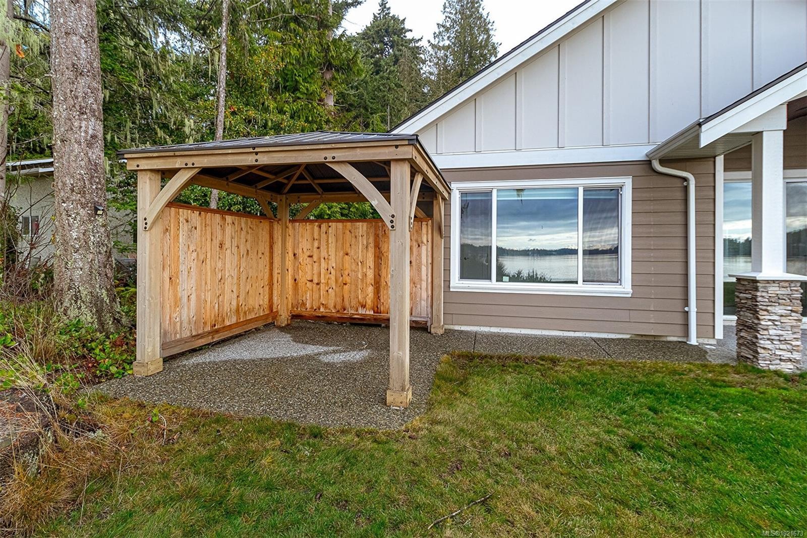 1996 Glenidle Rd, Sooke, BC