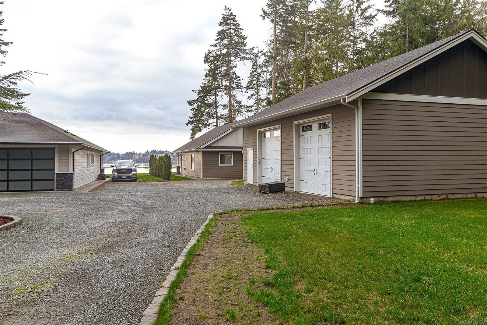 1996 Glenidle Rd, Sooke, BC