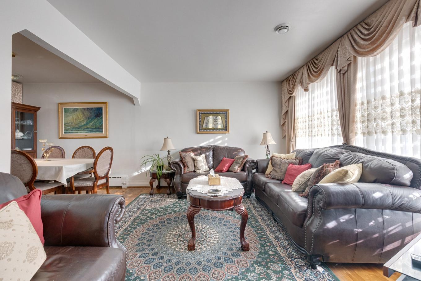 Salon - 3925 - 3927 4E Rue, Laval (Chomedey), QC - Indoor Photo Showing Living Room