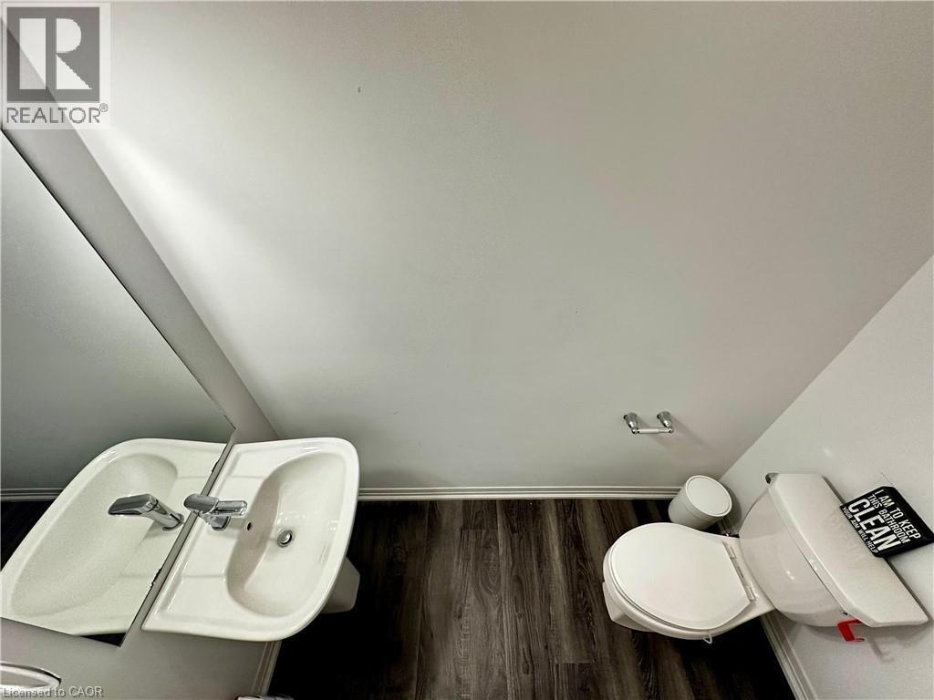 575 Woodward Avenue Unit# 63, Hamilton, ON - Indoor Photo Showing Bathroom