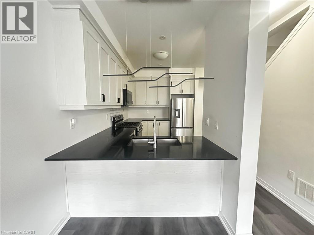 575 Woodward Avenue Unit# 63, Hamilton, ON - Indoor Photo Showing Other Room