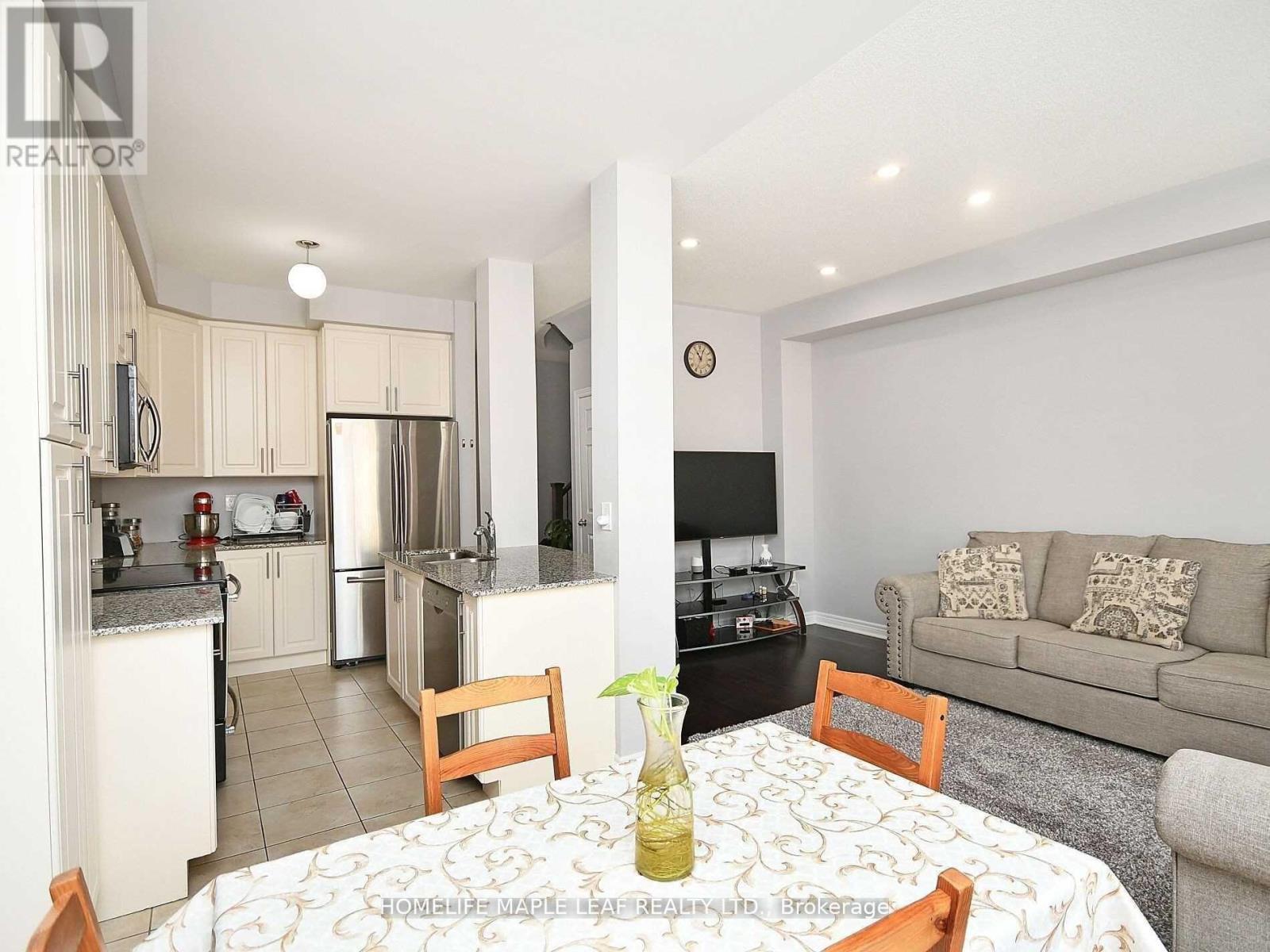 76 Rockman Crescent, Brampton, ON - Indoor