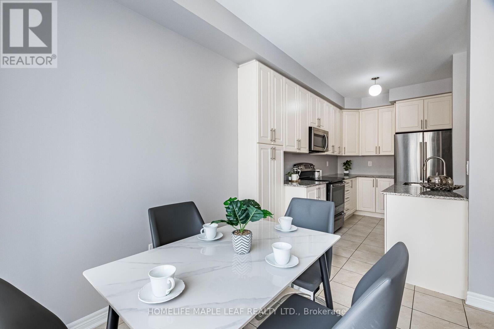 76 Rockman Crescent, Brampton, ON - Indoor Photo Showing Dining Room