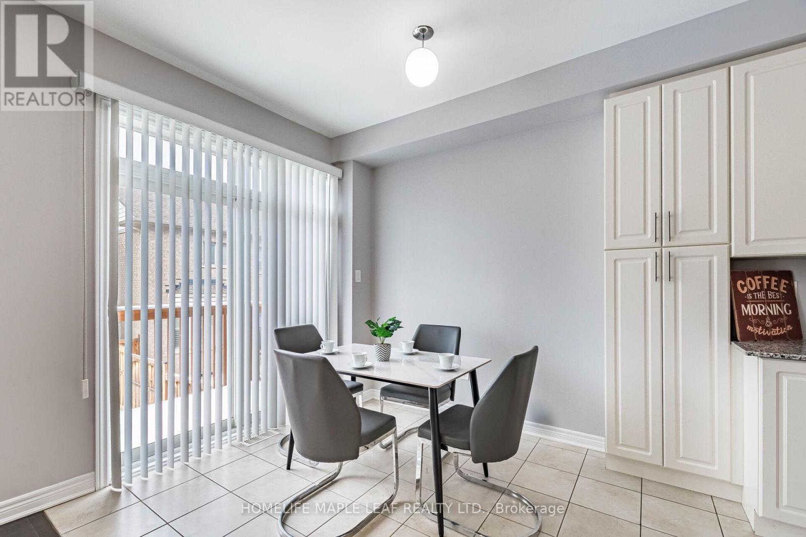 76 Rockman Crescent, Brampton, ON - Indoor Photo Showing Dining Room