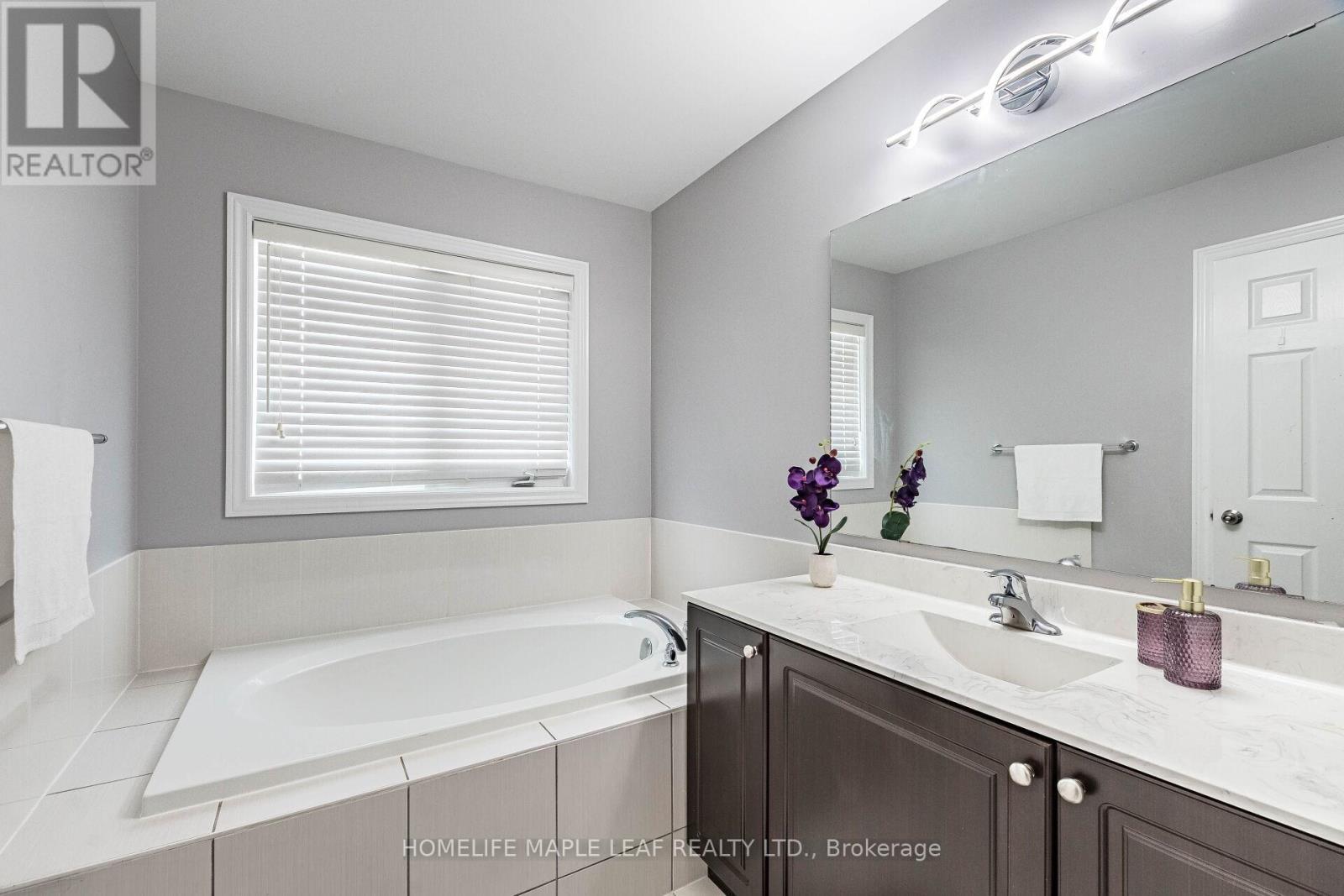 76 Rockman Crescent, Brampton, ON - Indoor Photo Showing Bathroom