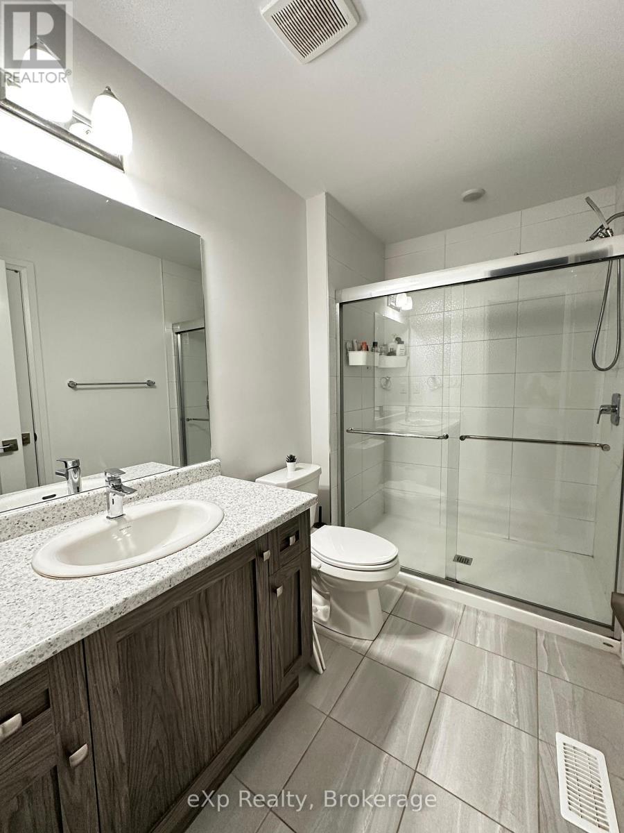 63 - 575 Woodward Avenue, Hamilton (Parkview), ON - Indoor Photo Showing Bathroom