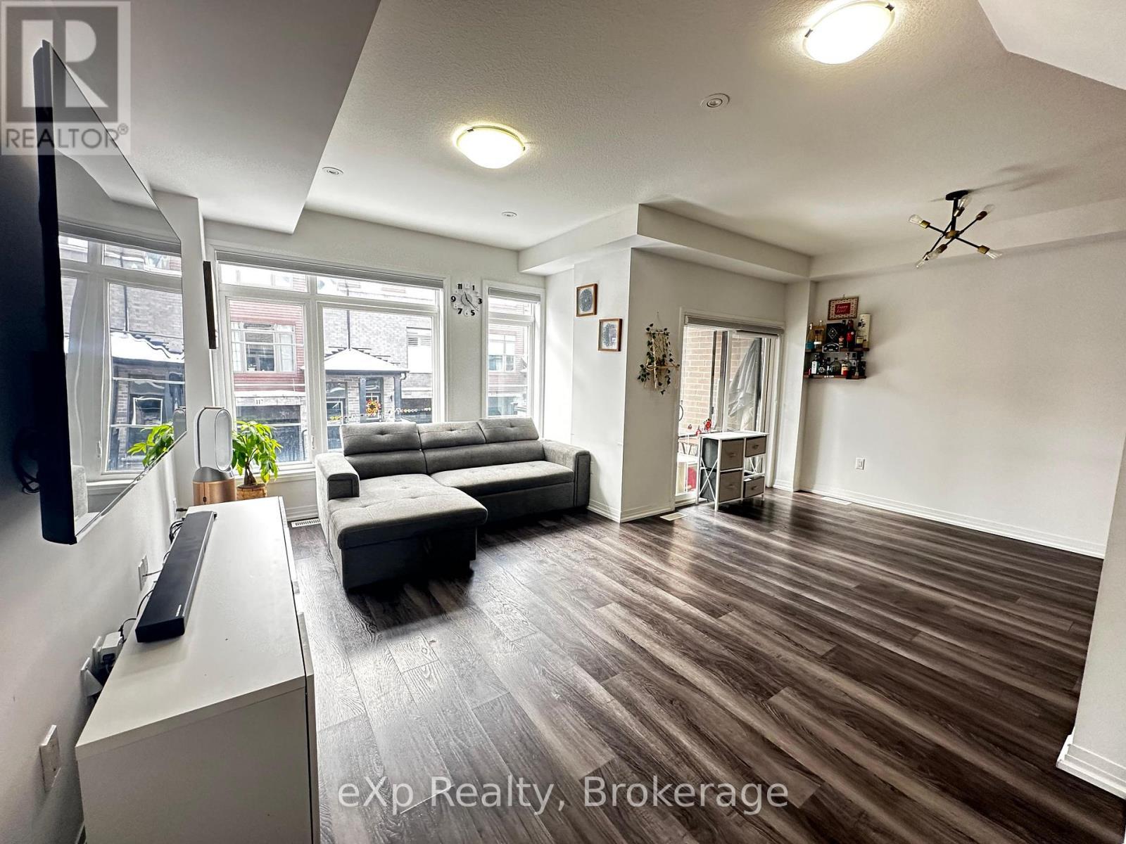 63 - 575 Woodward Avenue, Hamilton (Parkview), ON - Indoor