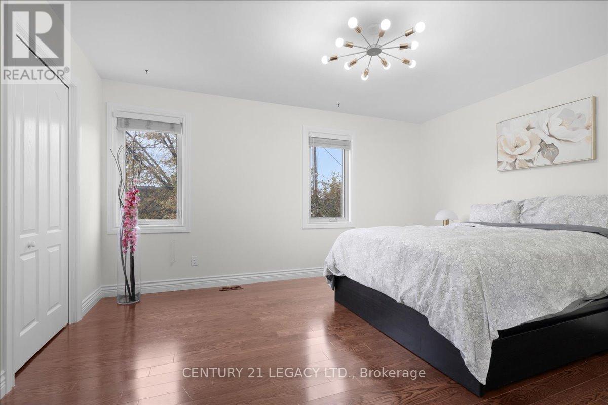 3 Nelson Avenue, Kitchener, ON - Indoor Photo Showing Bedroom