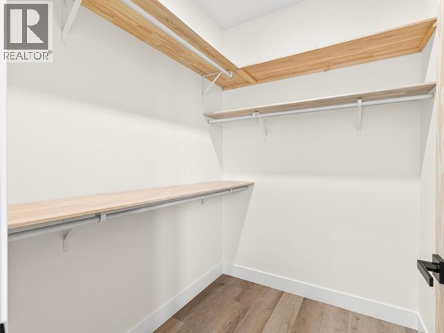 40 Beryl Place, Whitehorse, YT - Indoor With Storage