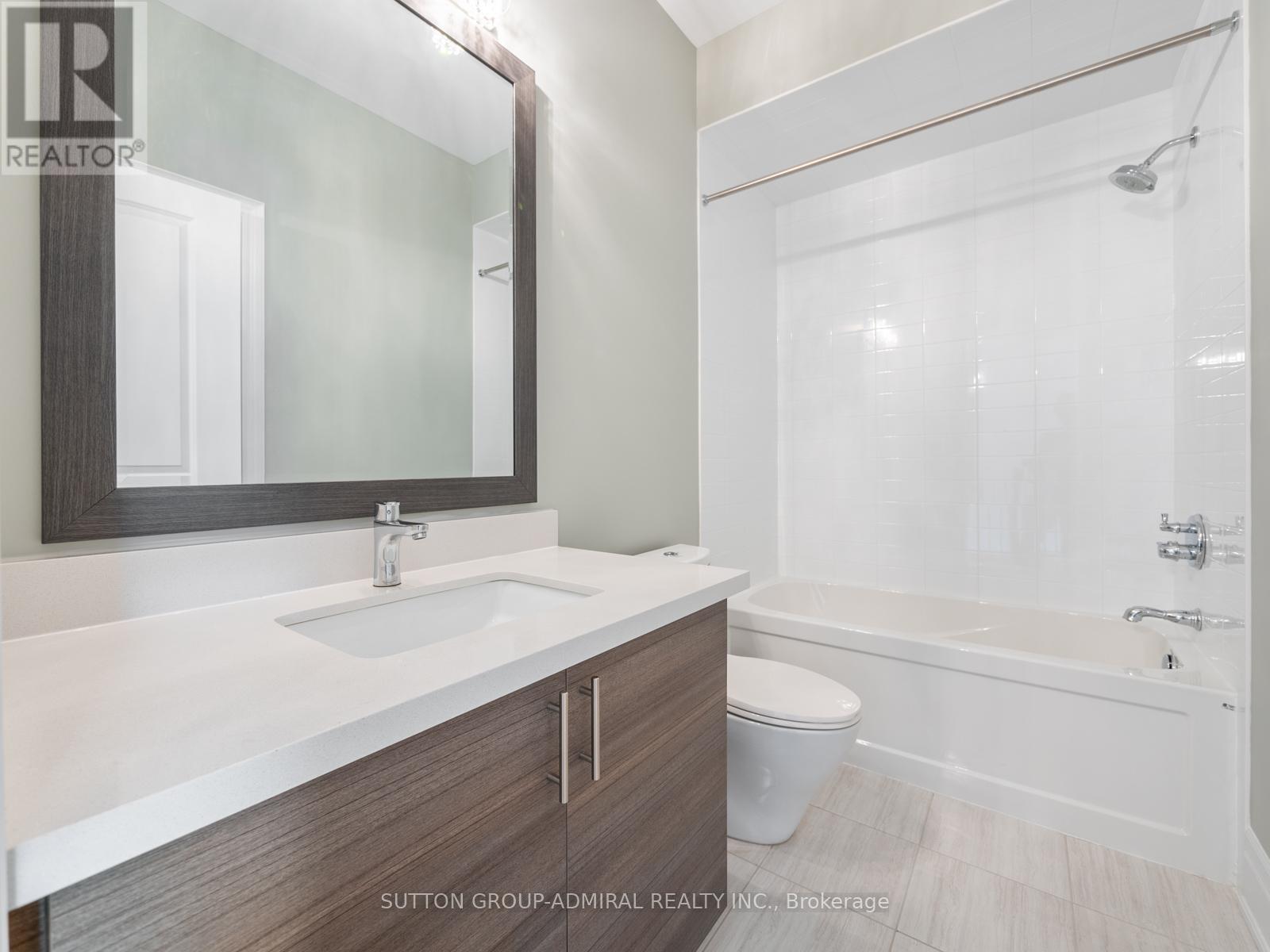 27 Adaskin Avenue, Vaughan, ON - Indoor Photo Showing Bathroom